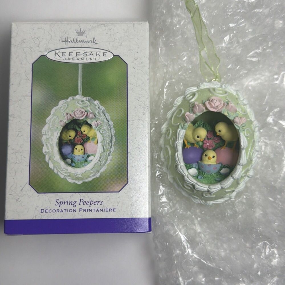 Hallmark Keepsake 2002 Easter “Spring Peepers” Chicks Egg Hanging Ornament W Box
